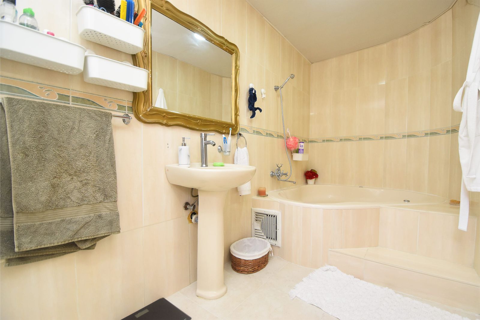 apartamentos - Vendo apartamento en Bella Vista Sur 8