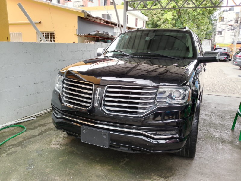 jeepetas y camionetas - Lincon navigator 2016 3
