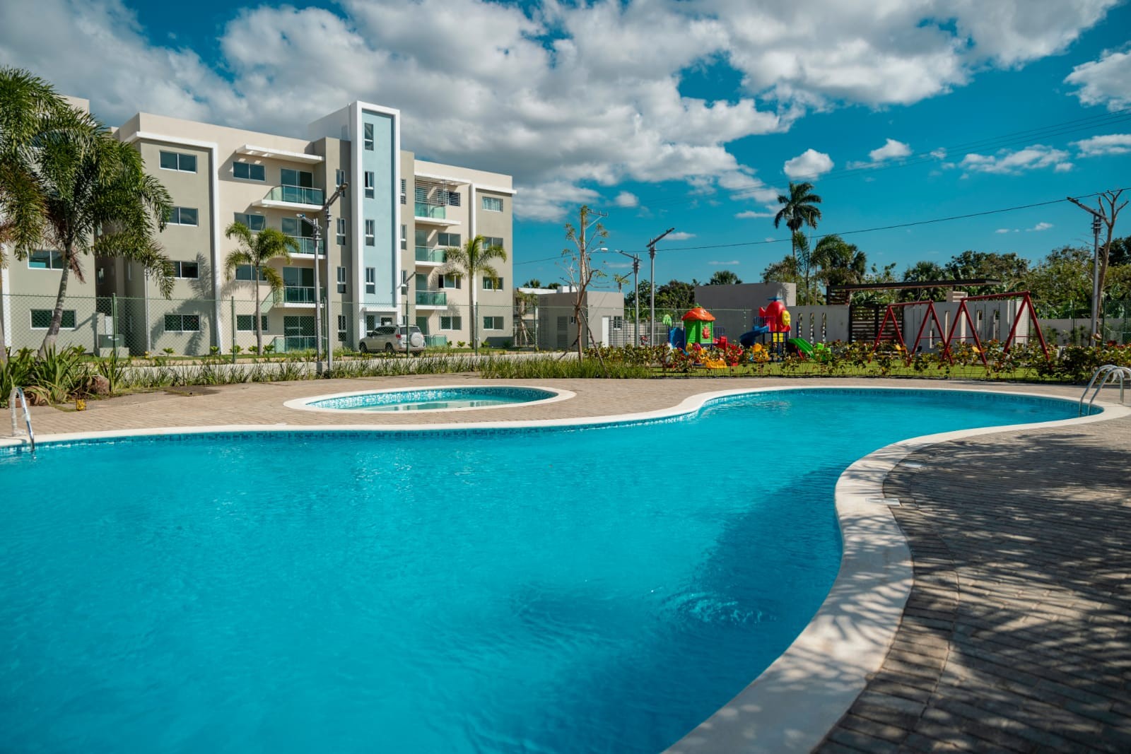 apartamentos - Se Vende Apartamento von Piscina en Llanos de Gurabo 1