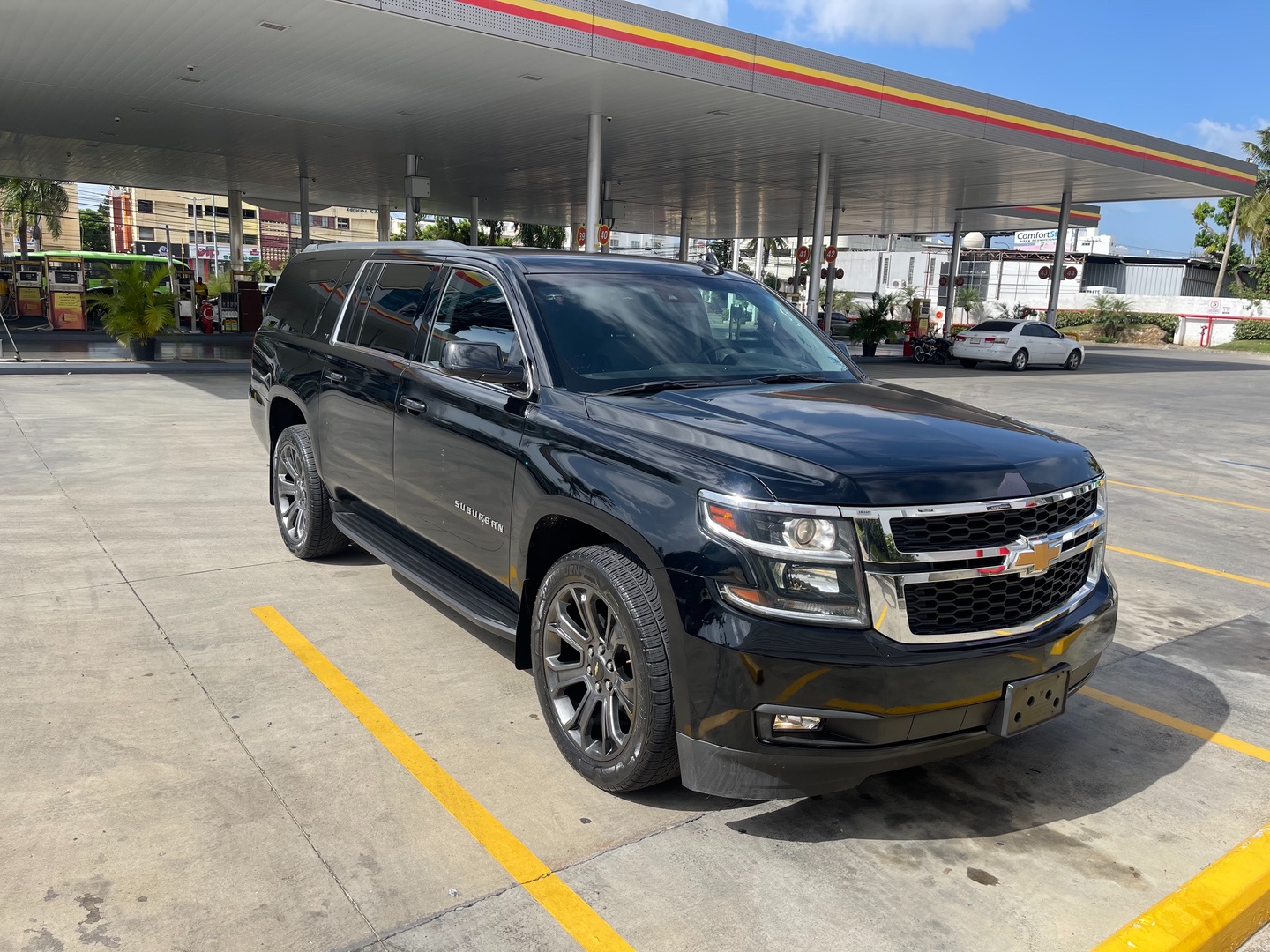 Chevrolet Suburban LT 2018 4x4 piel pantalla Rec importada 🤩🤩🤩