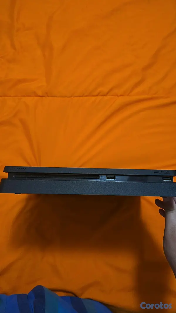 consolas y videojuegos - Playstation 4 slim nueva usada 2