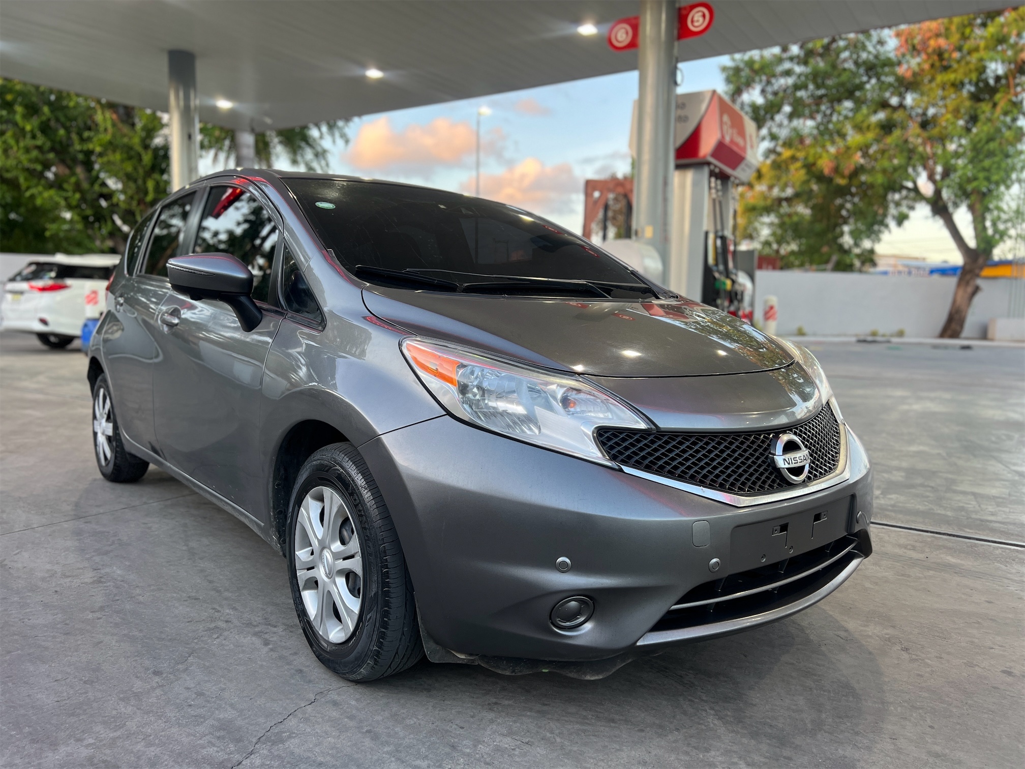 carros - NISSAN NOTE AÑO 2015 FULL