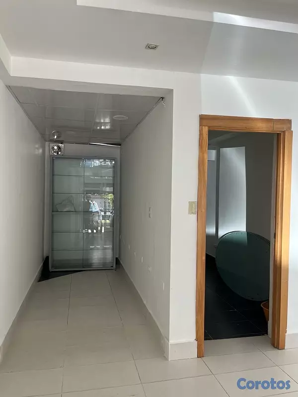 oficinas y locales comerciales - LOCAL COMERCIAL  4