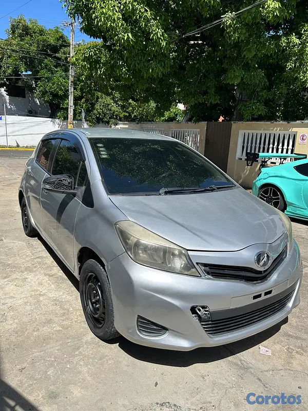 carros - Toyota vitz 2013 4 cilindros 2