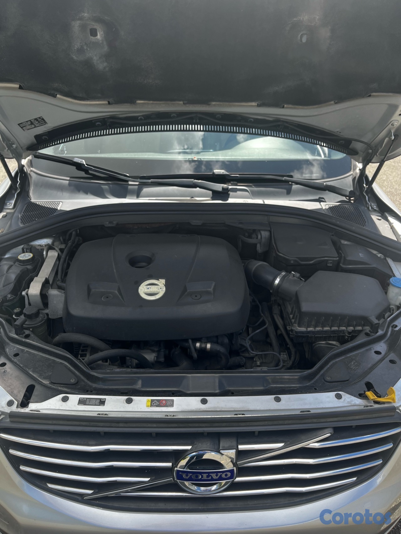 jeepetas y camionetas - VOLVO XC60 T5 2014 8