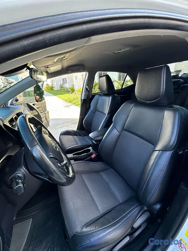 carros - Toyota Corolla S 2018 4