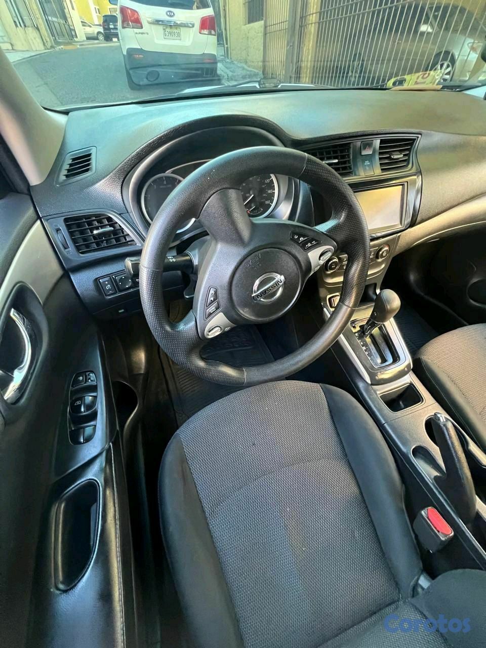 carros - Nissan Sentra SV 2019 10