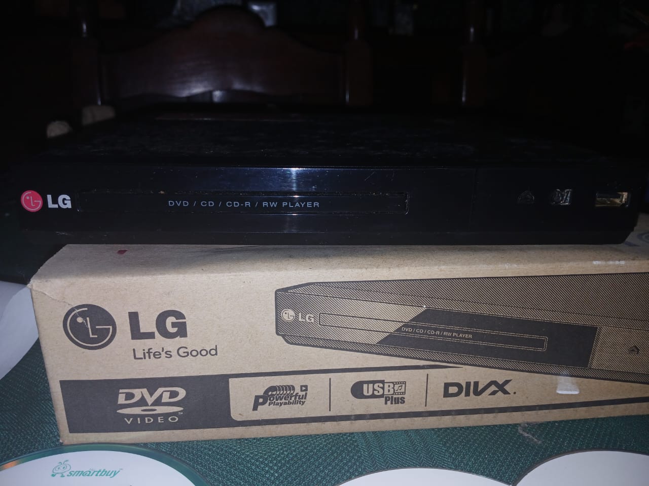otros electronicos - LG DVD DivX Player + Cable HDMI 0