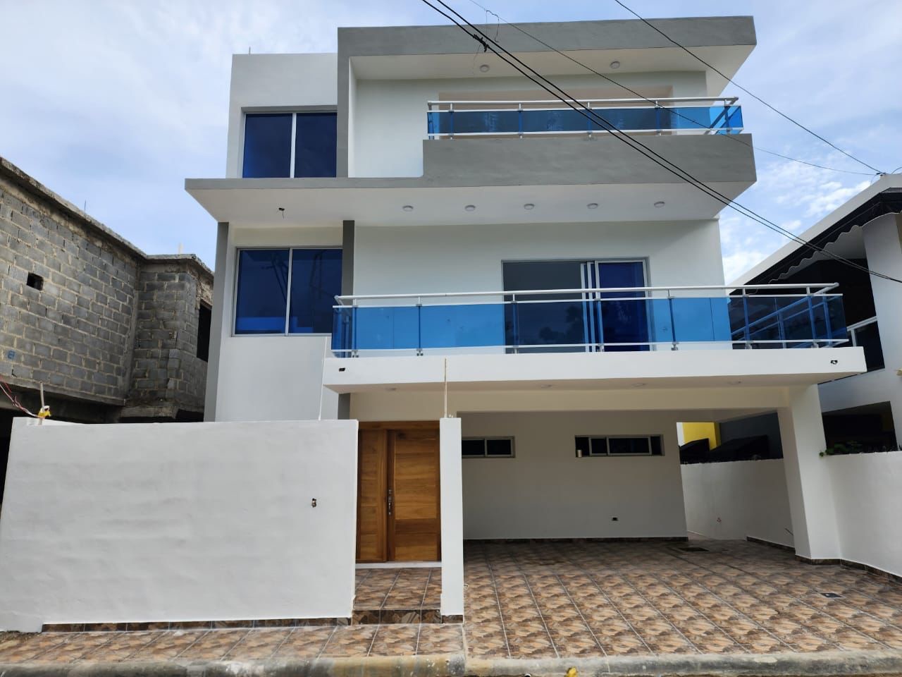 apartamentos -  casa en la Autopista de San Isidro 0