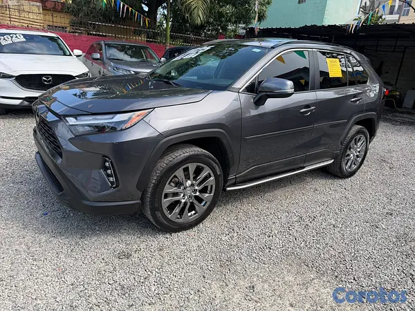 jeepetas y camionetas - Toyota Rav4 XLE 2025 Recien Importada 3