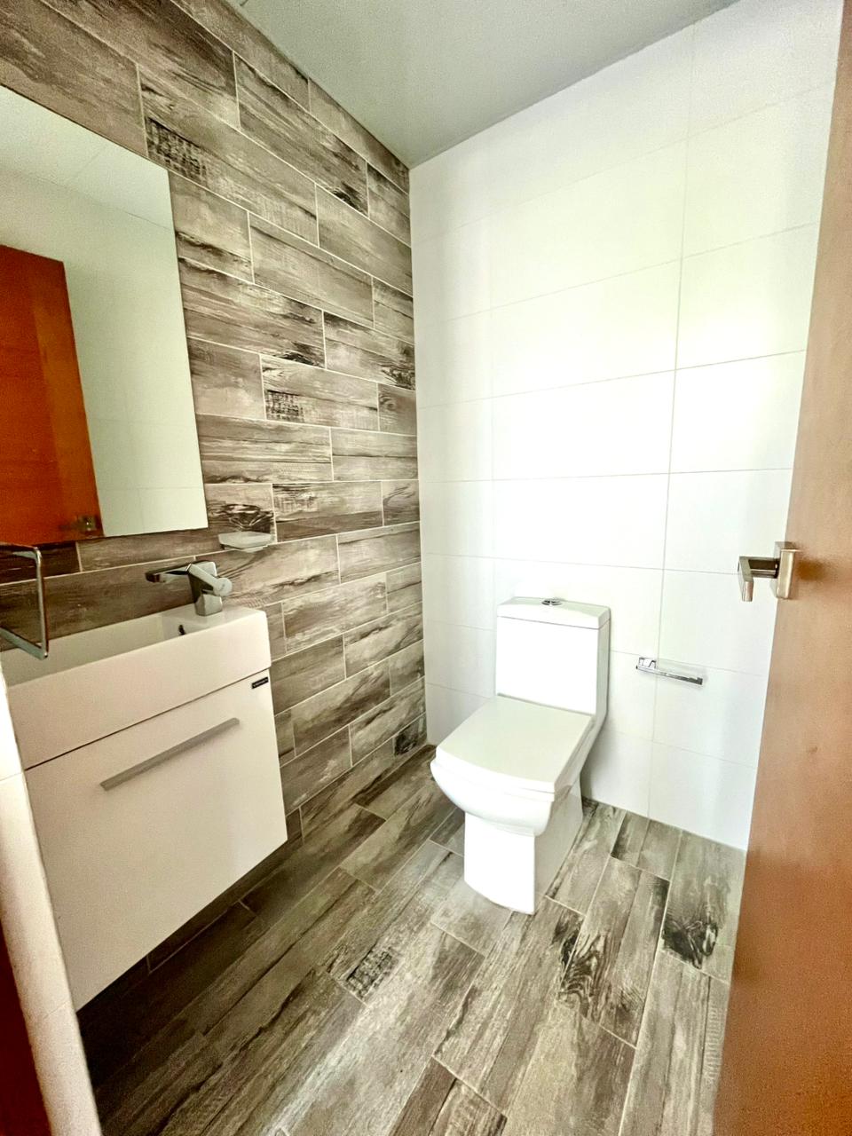 apartamentos - Alquilo apartamento con Línea Blanca en Piantini  1