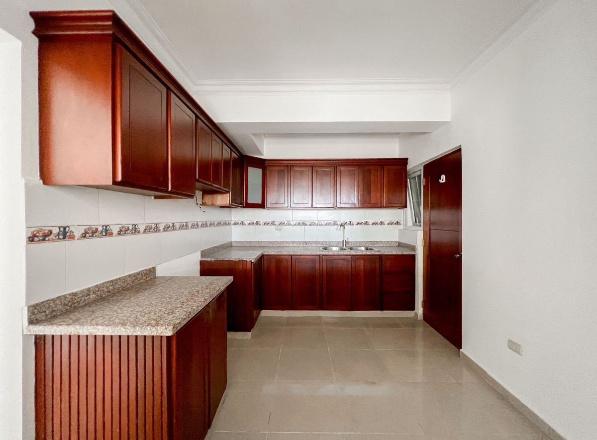 apartamentos - ALQUILO Apartamento 6to Piso Con Ascensor En Mirador Sur

CODIGO: ND644