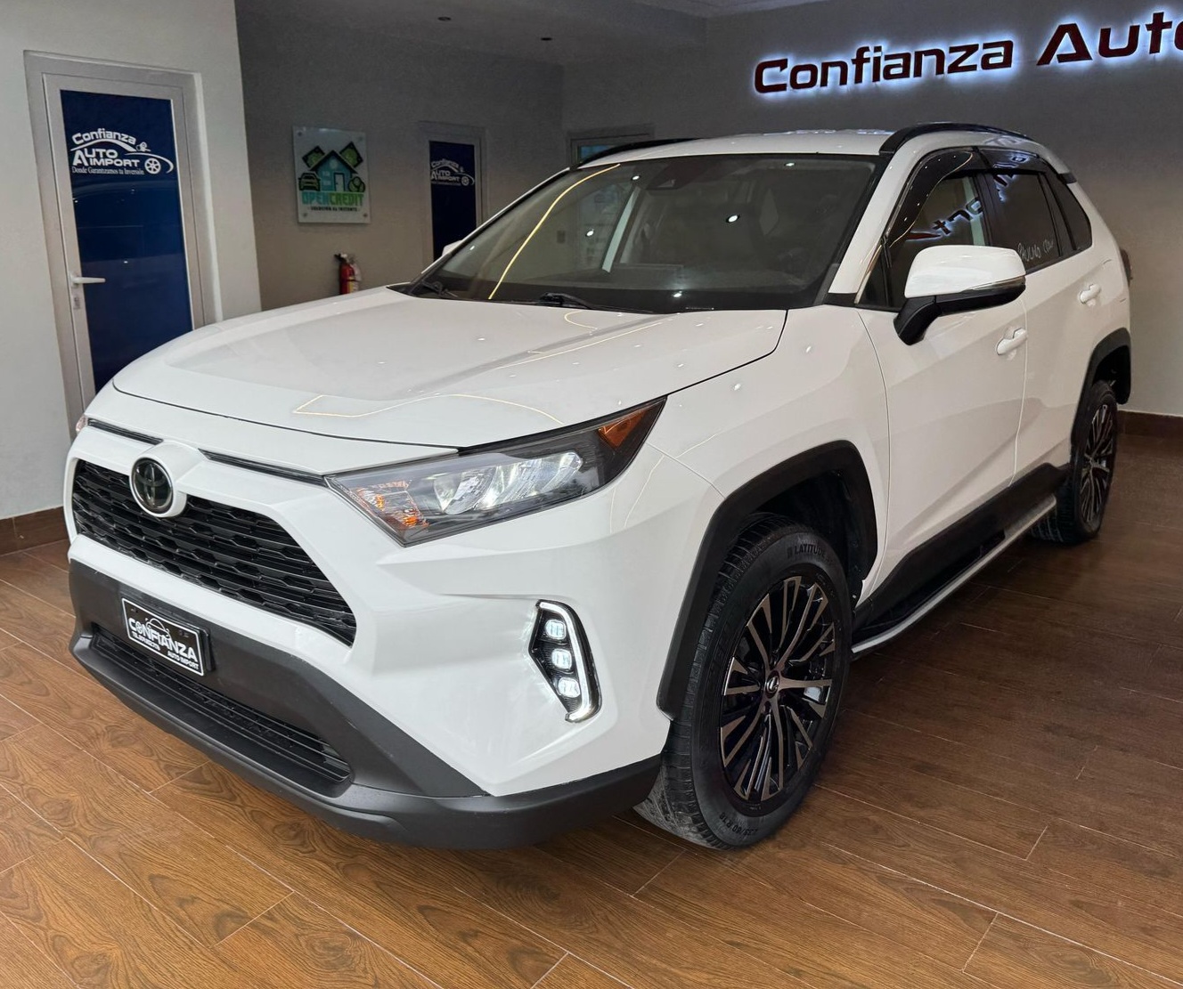 jeepetas y camionetas - Toyota Rav4 2019 LE 4x4 Cleancarfax Importada 2