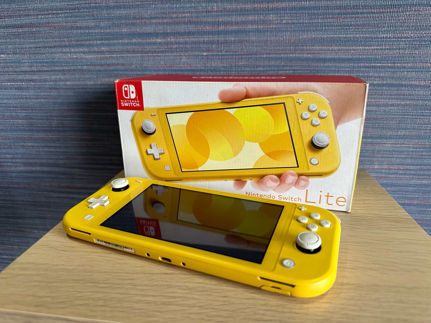 celulares y tabletas - Vendo Consola Nintendo Switch LITE Usado Optimas Condiciones en su Caja $ 8,500 