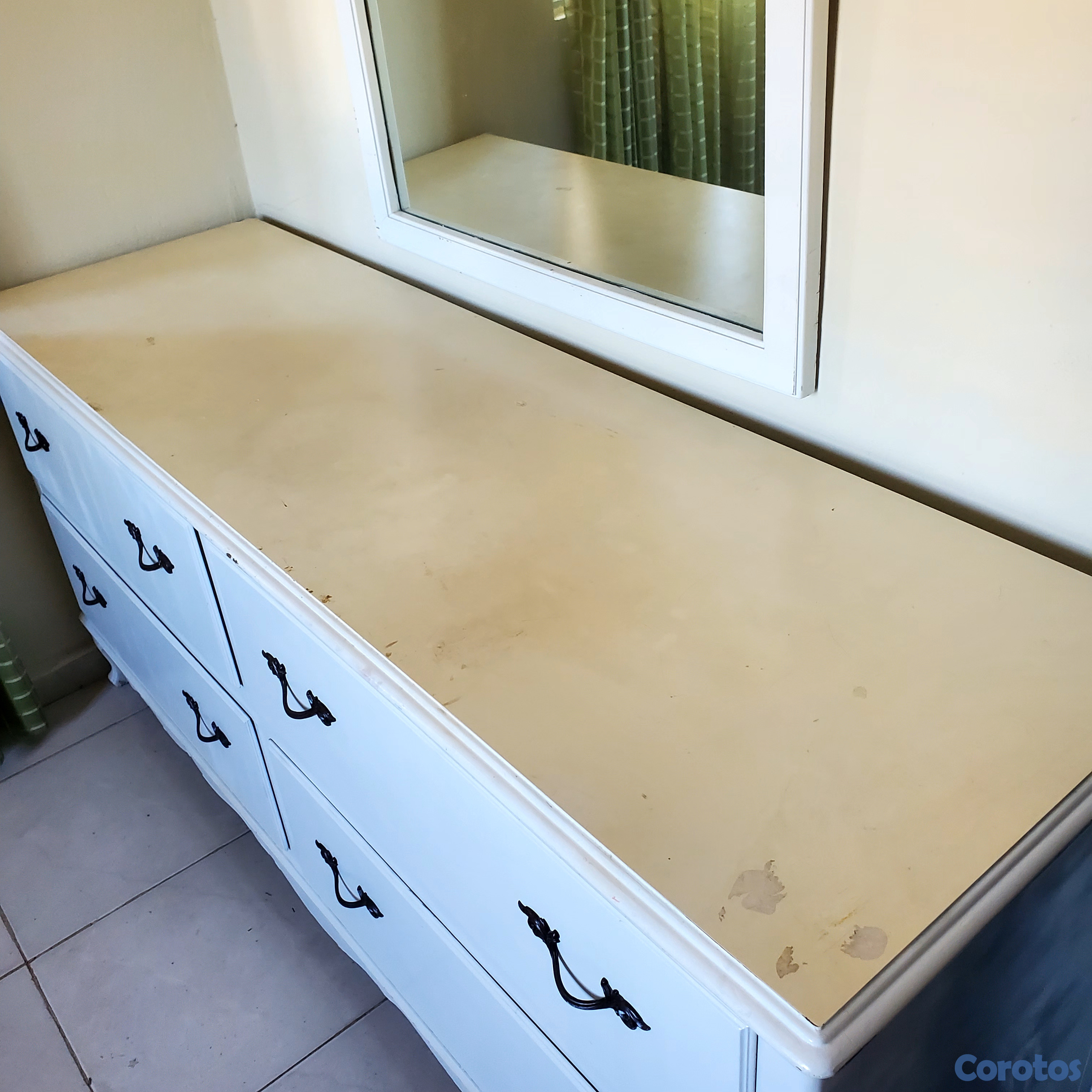 muebles y colchones - Gavetero Comoda 4 cajones. Espejo. Madera Solida 2