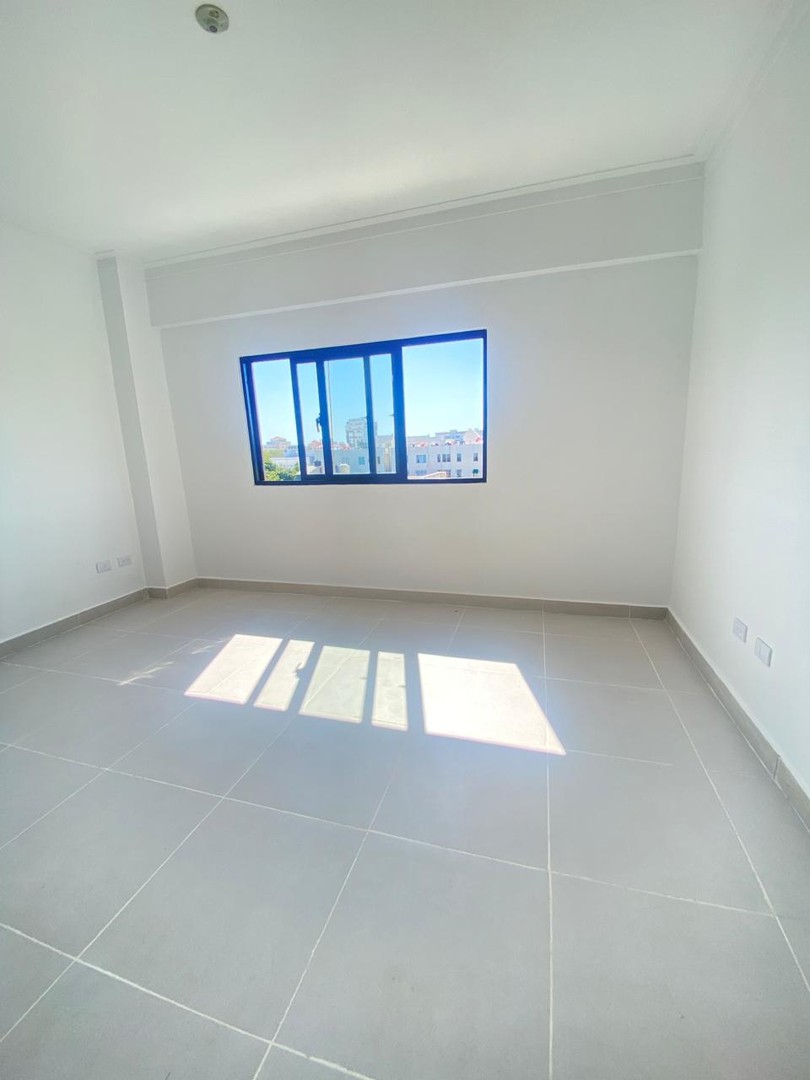 apartamentos - Apartamento Nuevo en Venta
•ZONA UNIVERSITARIA
               USD260,000

 3