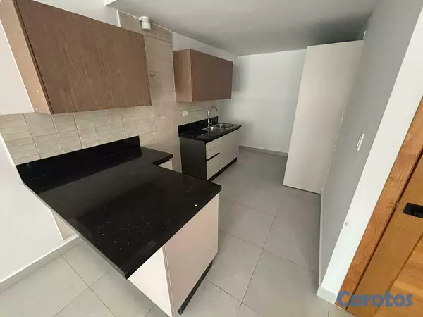 apartamentos - Apartamento con Terraza Nuevo en Venta en Urb Real 6