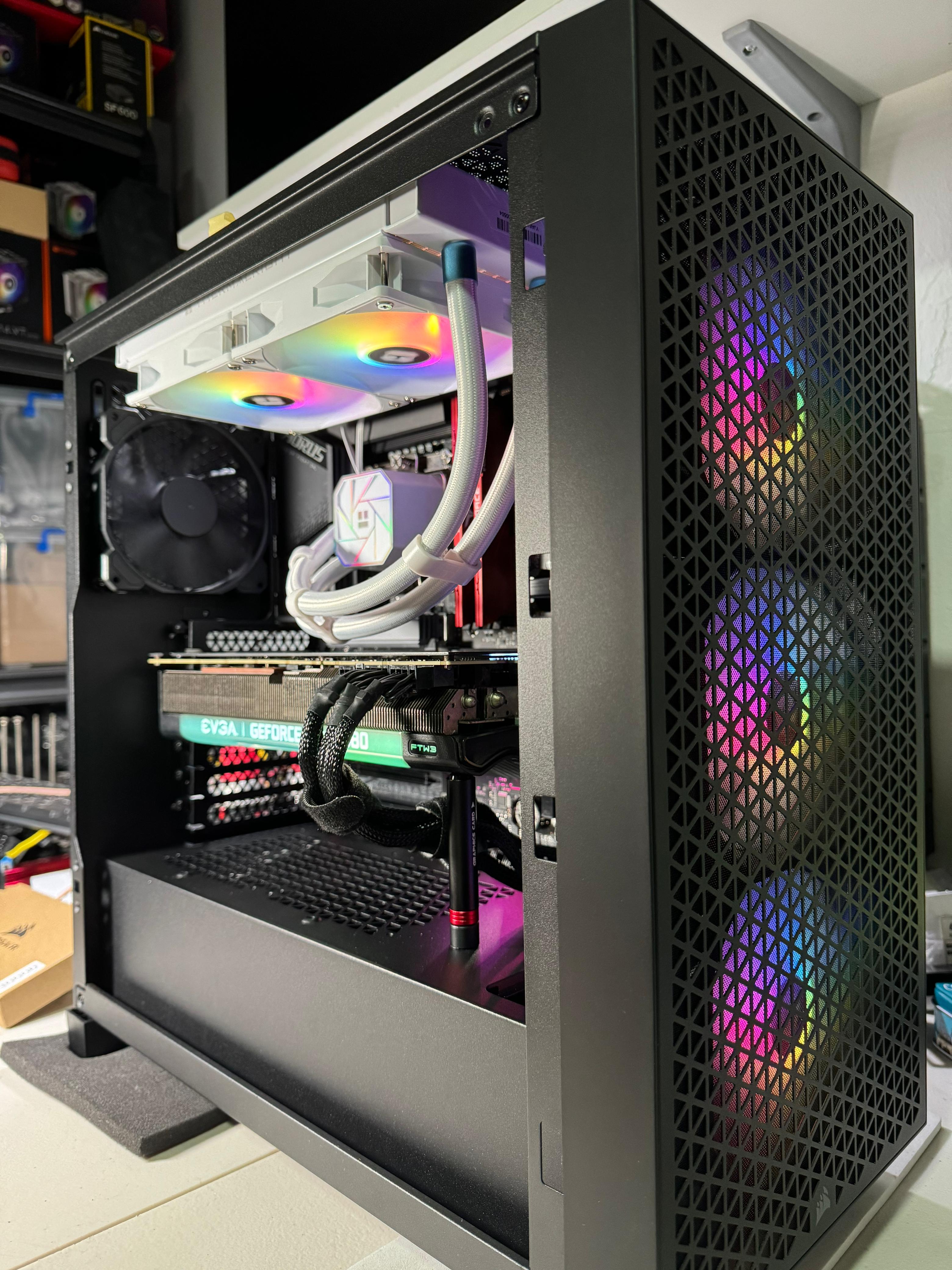 computadoras y laptops - CPU Core i9 13th, 32GB RAM, 1TB M2, NVidia RTX 4070, 360mm WaterCooler, Nueva 3