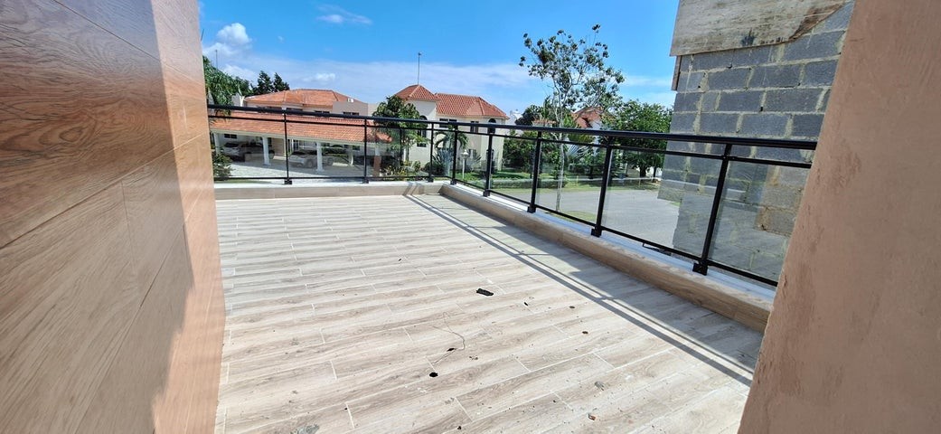 casas - Casa en venta Juan Dolio #24-1462 cuatro dormitorios, 4 parqueos, jacuzzi, estud 7