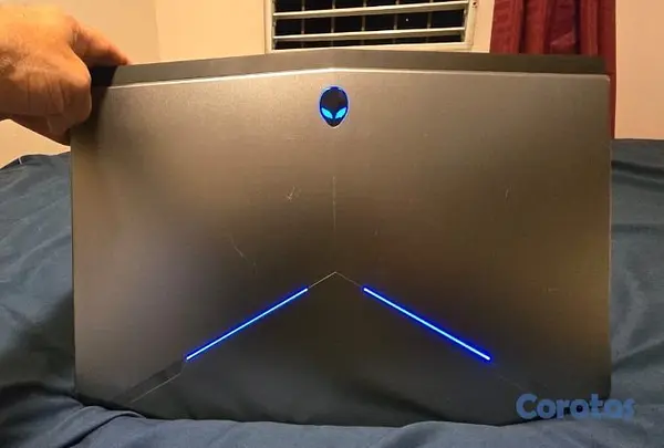 computadoras y laptops - Laptop Alienware R2 17 7