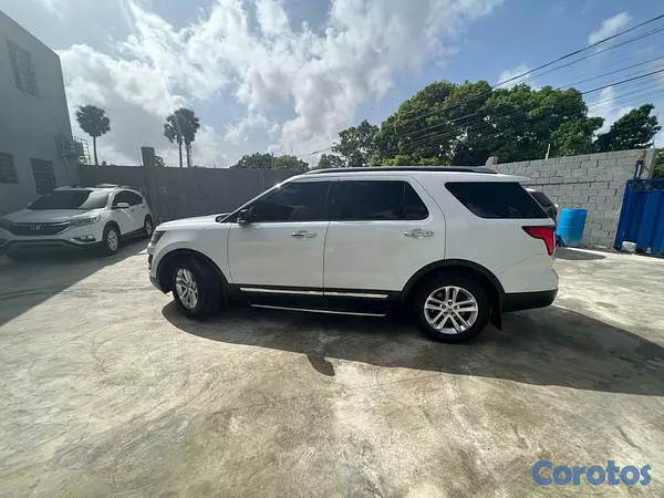 jeepetas y camionetas - FORD EXPLORES BLANCA 2016 7
