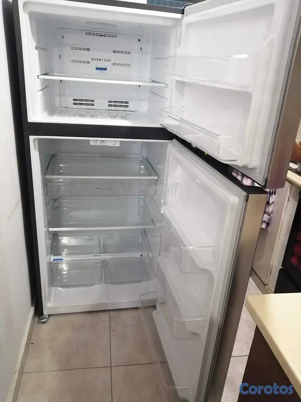 electrodomesticos - Nevera en excelente condiciones Frigidaire 3