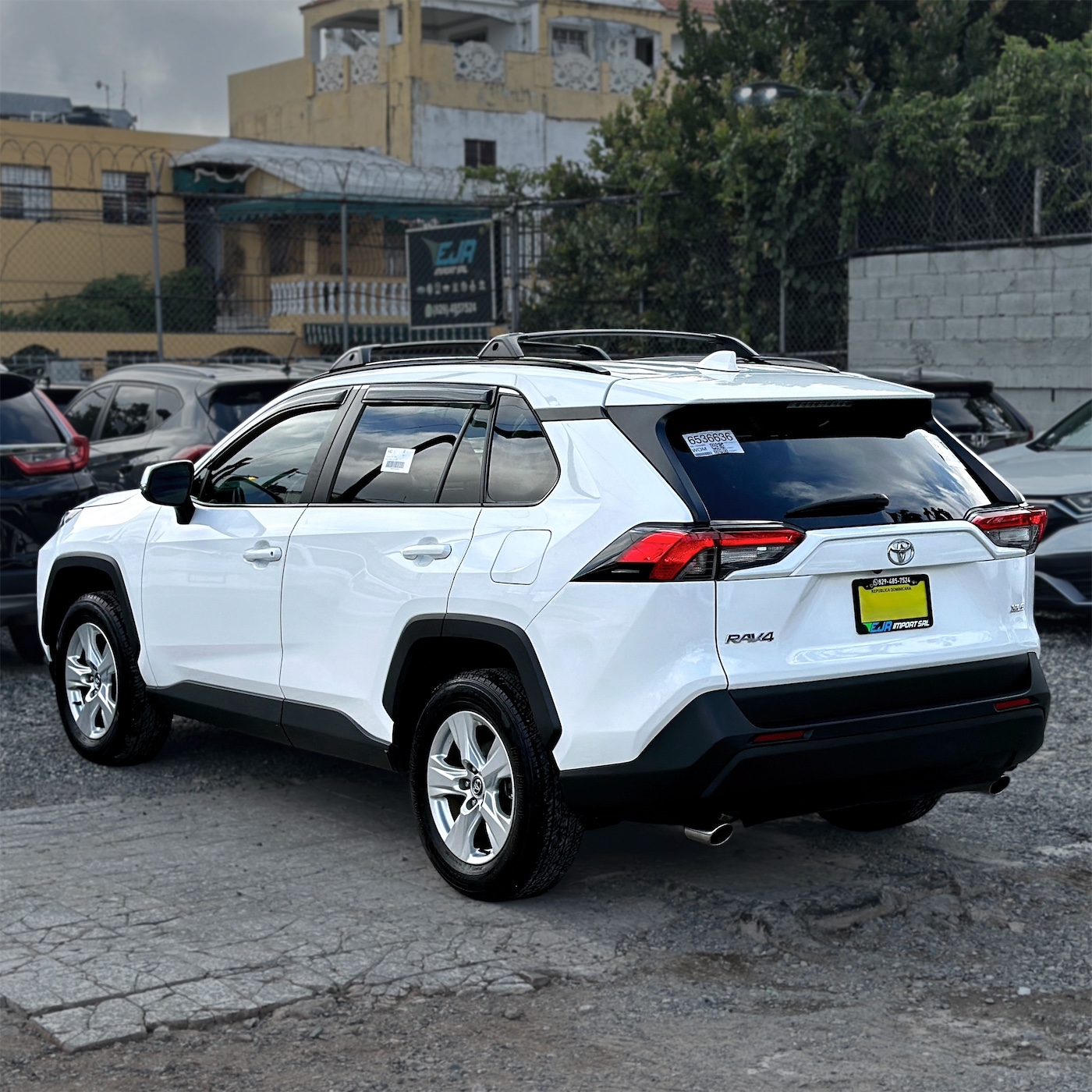 jeepetas y camionetas - TOTOTA RAV4 XLE 2020 Clean Carfax 2