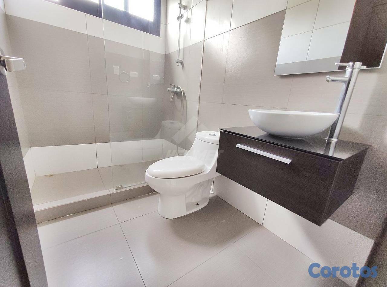 apartamentos - APARTAMENTO TERRAZA PRIVADA Y AREA SOCIAL PROXIMO  6