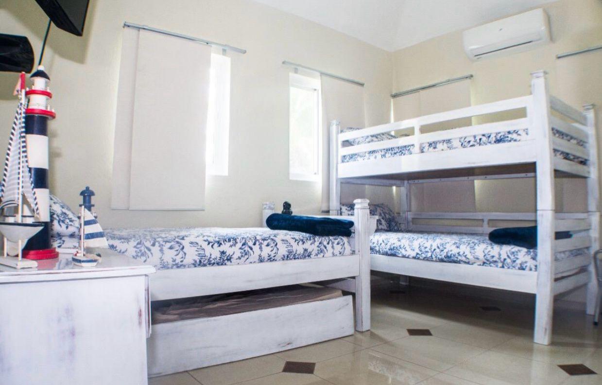 casas vacacionales y villas - Se Vende Increíble Villa en Juan Dolio 4
