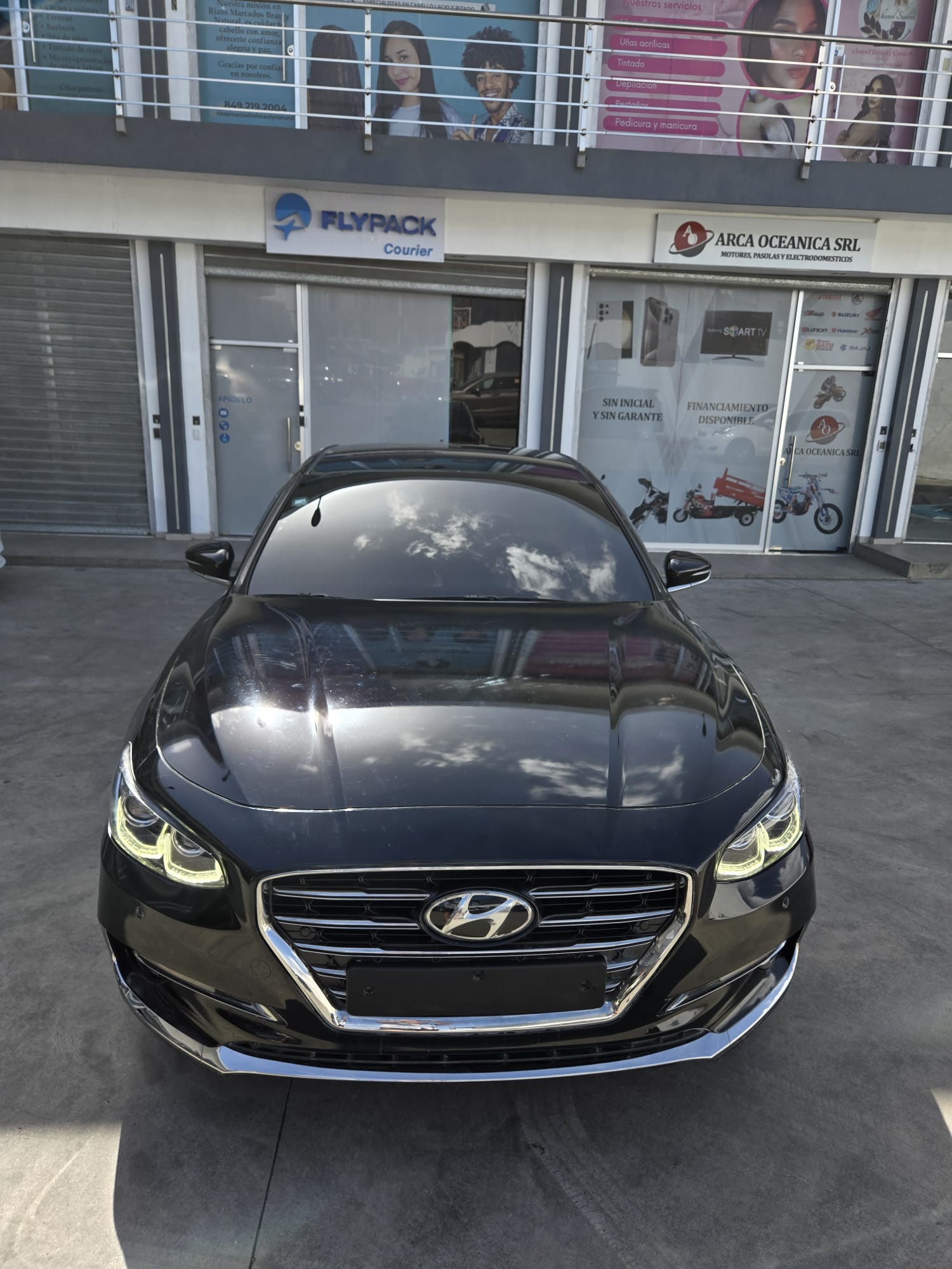 carros - HYUNDAI GRANDEUR 2018 NEGRO 4