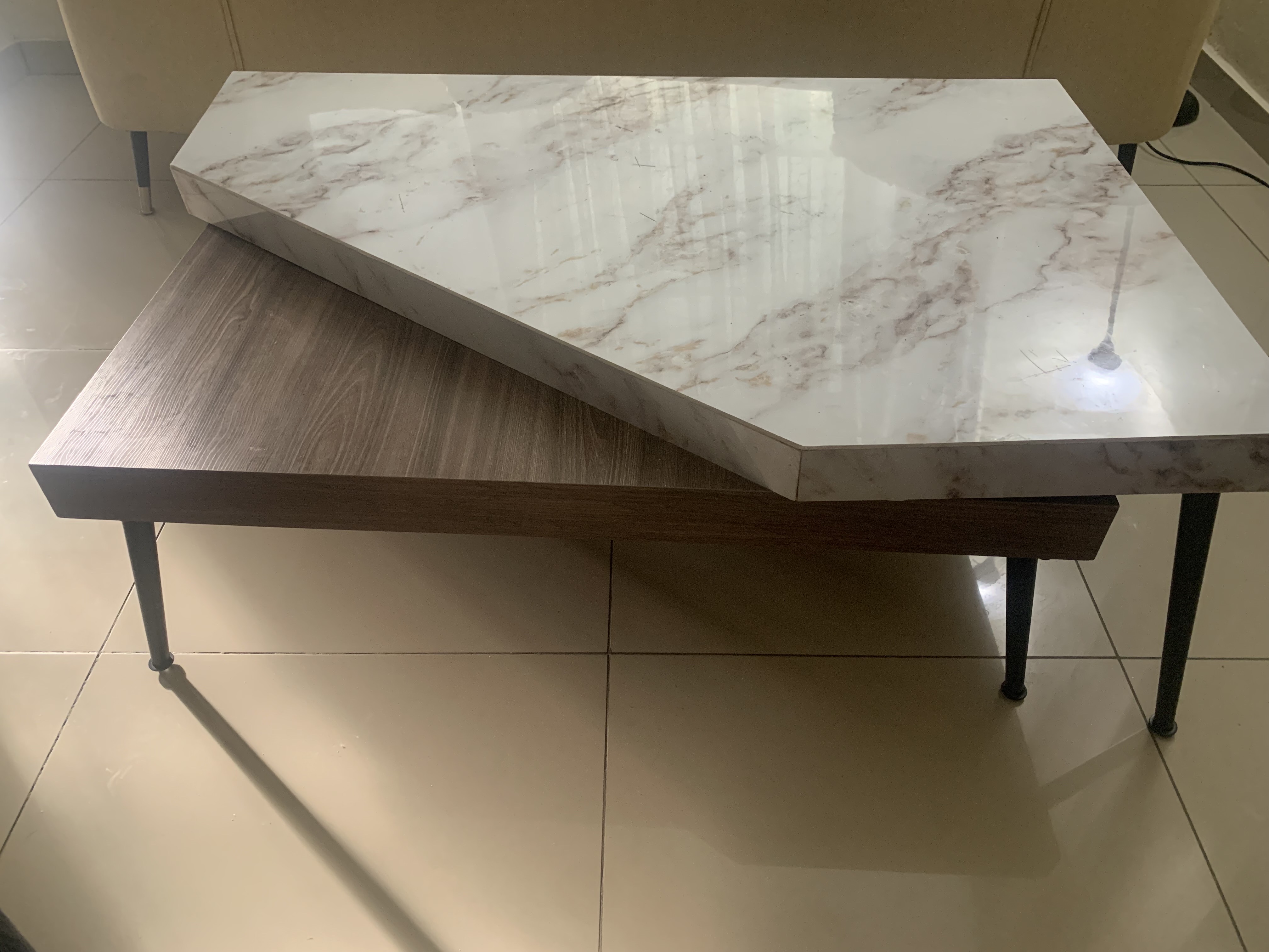 decoración y accesorios - mesa rectangular de buen tamaño doble mesa para completar juego 3