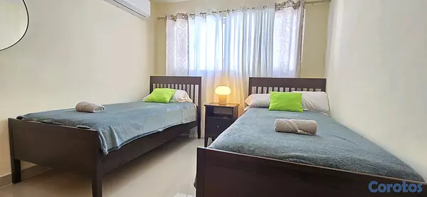 apartamentos - vendo amueblado o sin muebles 6to piso con derecho azotea privada  4