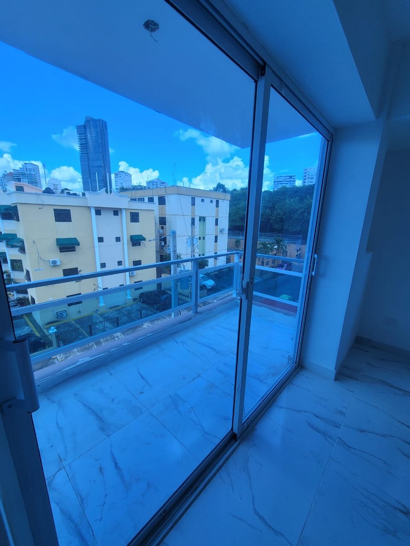 apartamentos - Se vende apartamento En Av. Independencia Nuevo 5