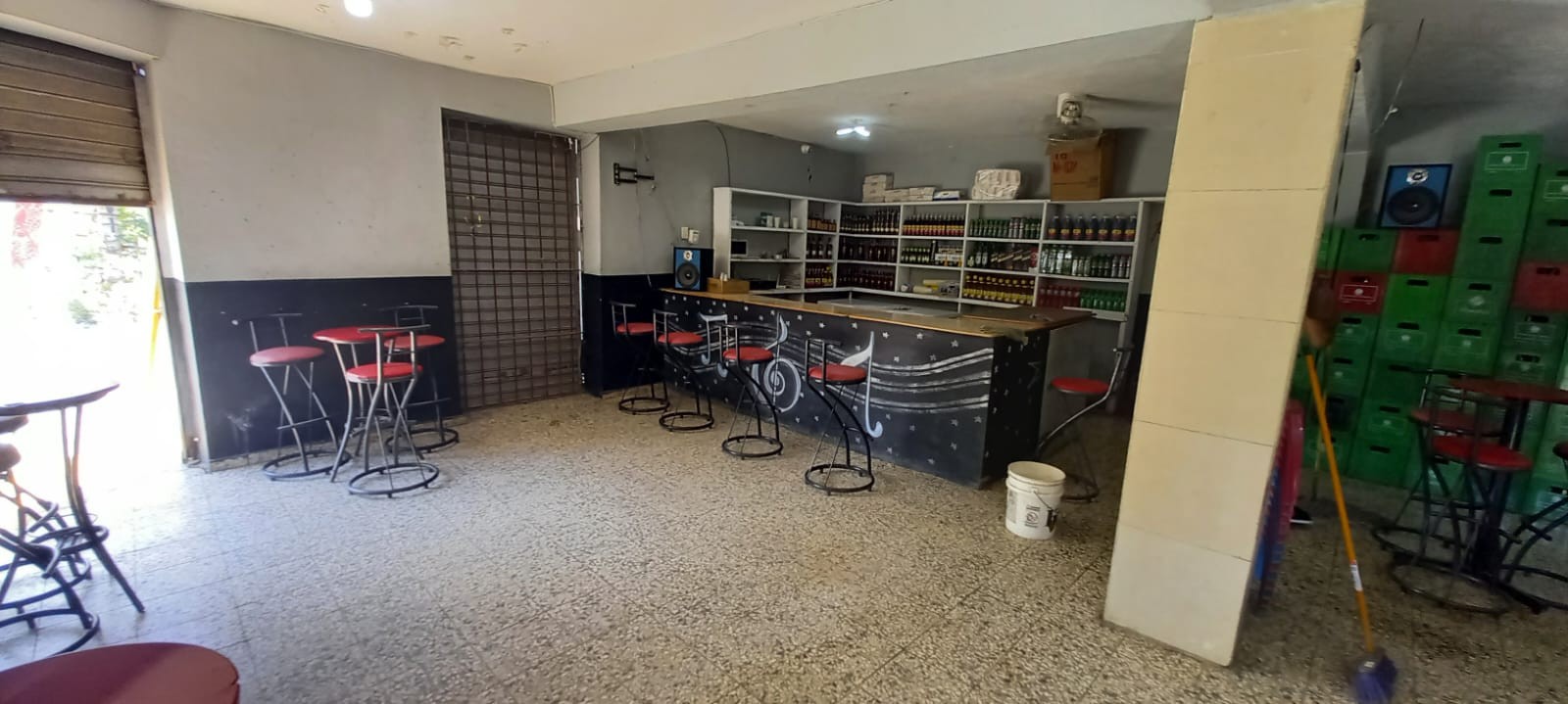 otros inmuebles - Vendo local comercial y apartamento en la Caleta, Boca Chica. 2