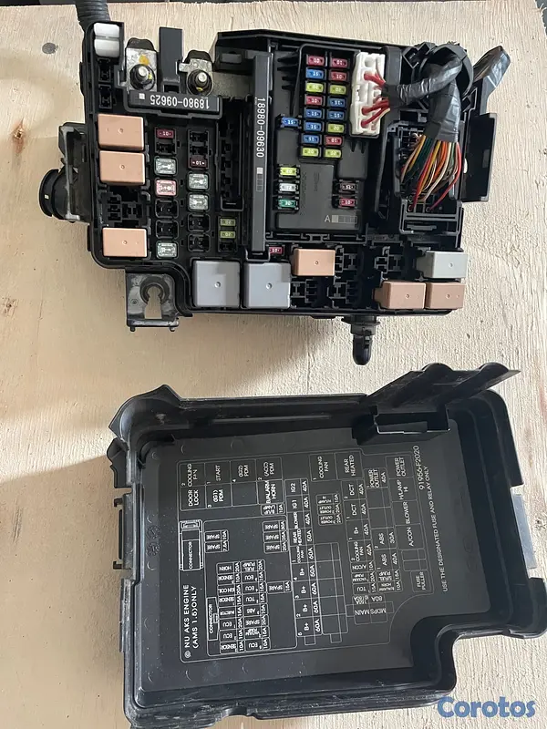 repuestos - Caja de fusibles Hyundai Elantra 2017  4
