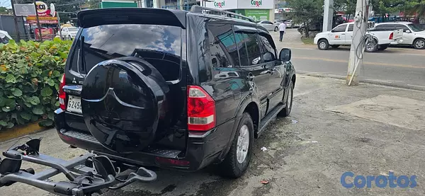 jeepetas y camionetas - mitsubishi montero 2004 5