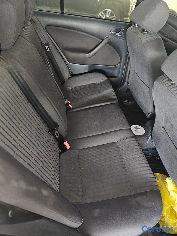 carros - VENTA  CARRO SKODA  9