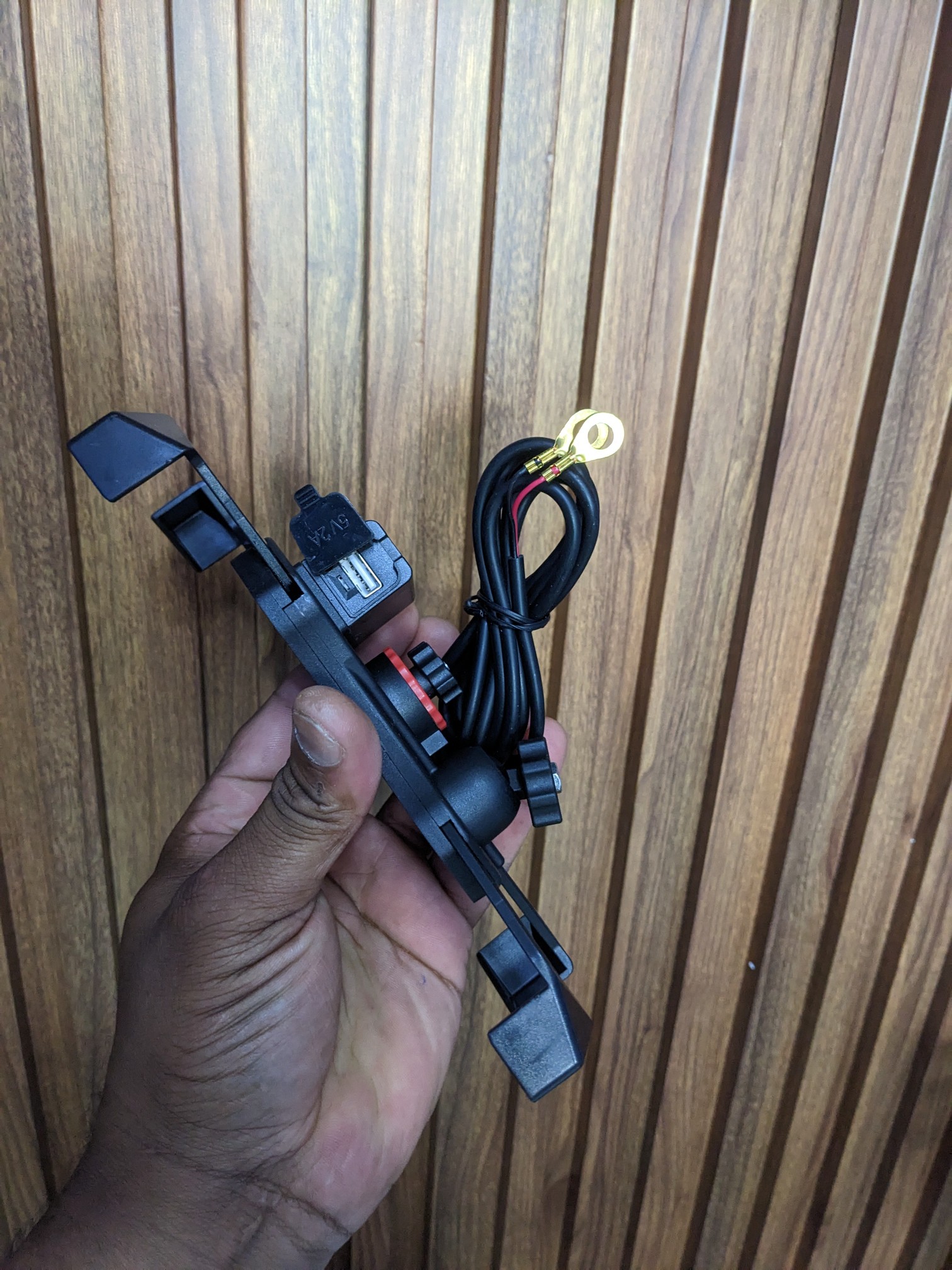 celulares y tabletas - Base para motos con salida USB de carga 8
