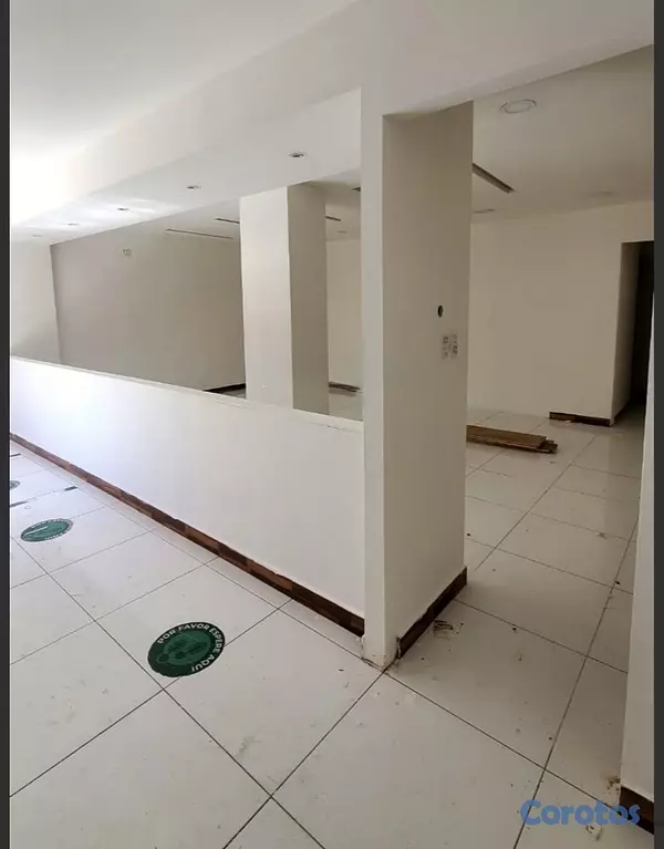 oficinas y locales comerciales - LOCAL COMERCIAL  4