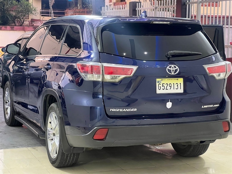 jeepetas y camionetas - TOYOTA HIGHLANDER LIMITED AÑO 2014 3