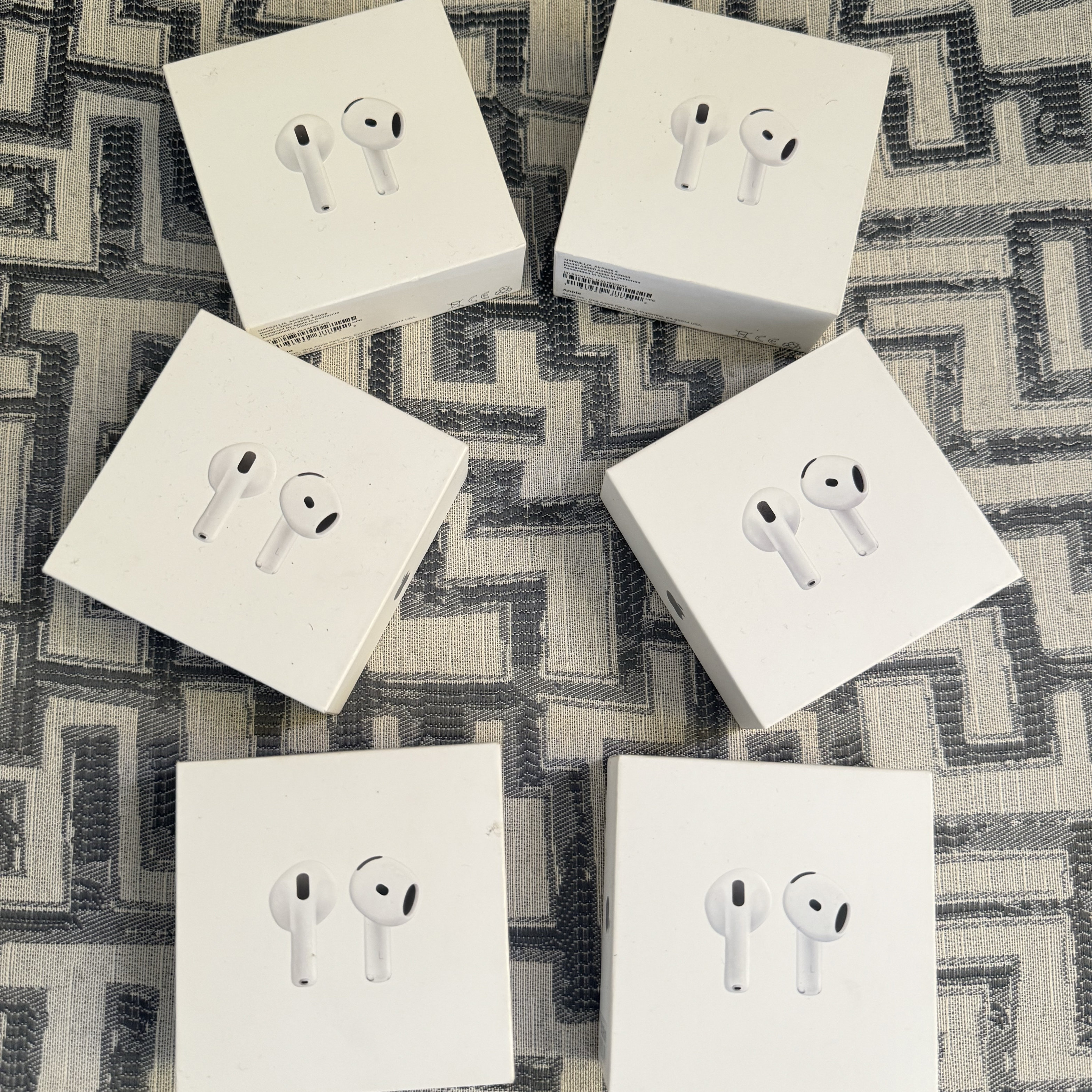 accesorios para electronica - AirPods 4ta generation 2024 0