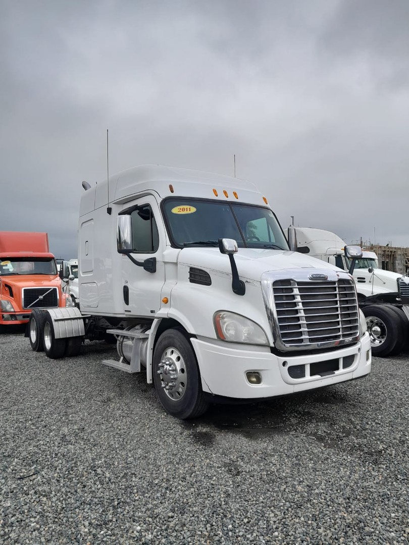 camiones y vehiculos pesados - FREIGHTLINER CASCADIA año 2011 7