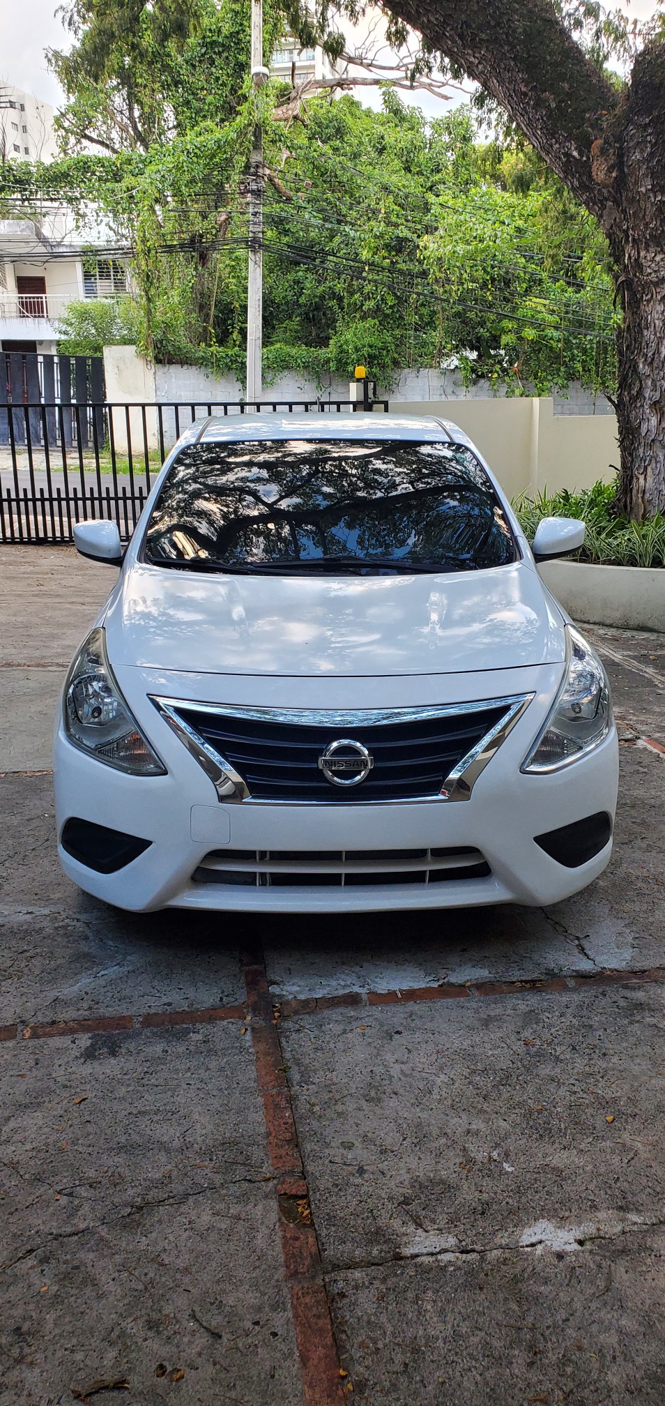 carros - NISSAN VERSA 2016