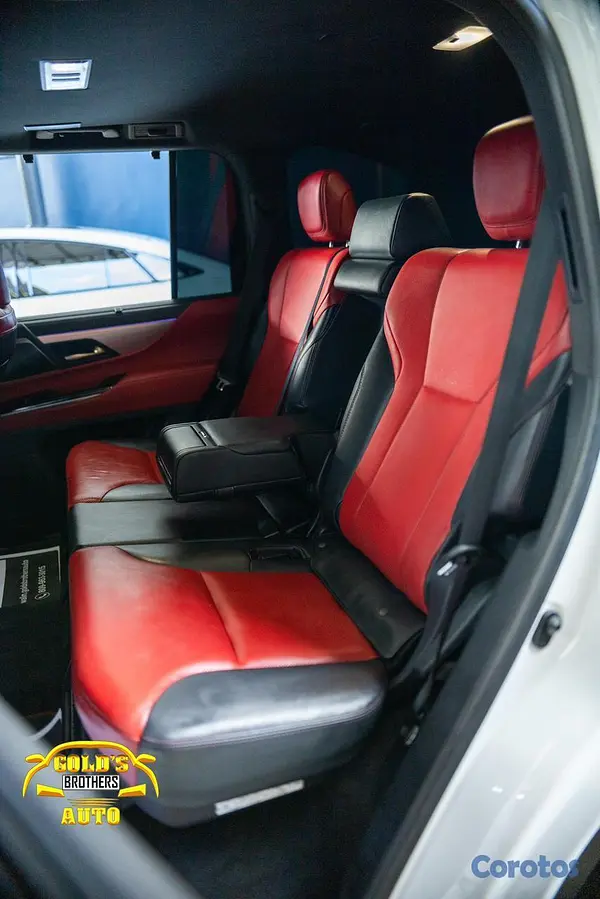 jeepetas y camionetas - Lexus LX600 F-Sport 2022 Clean Carfax 9