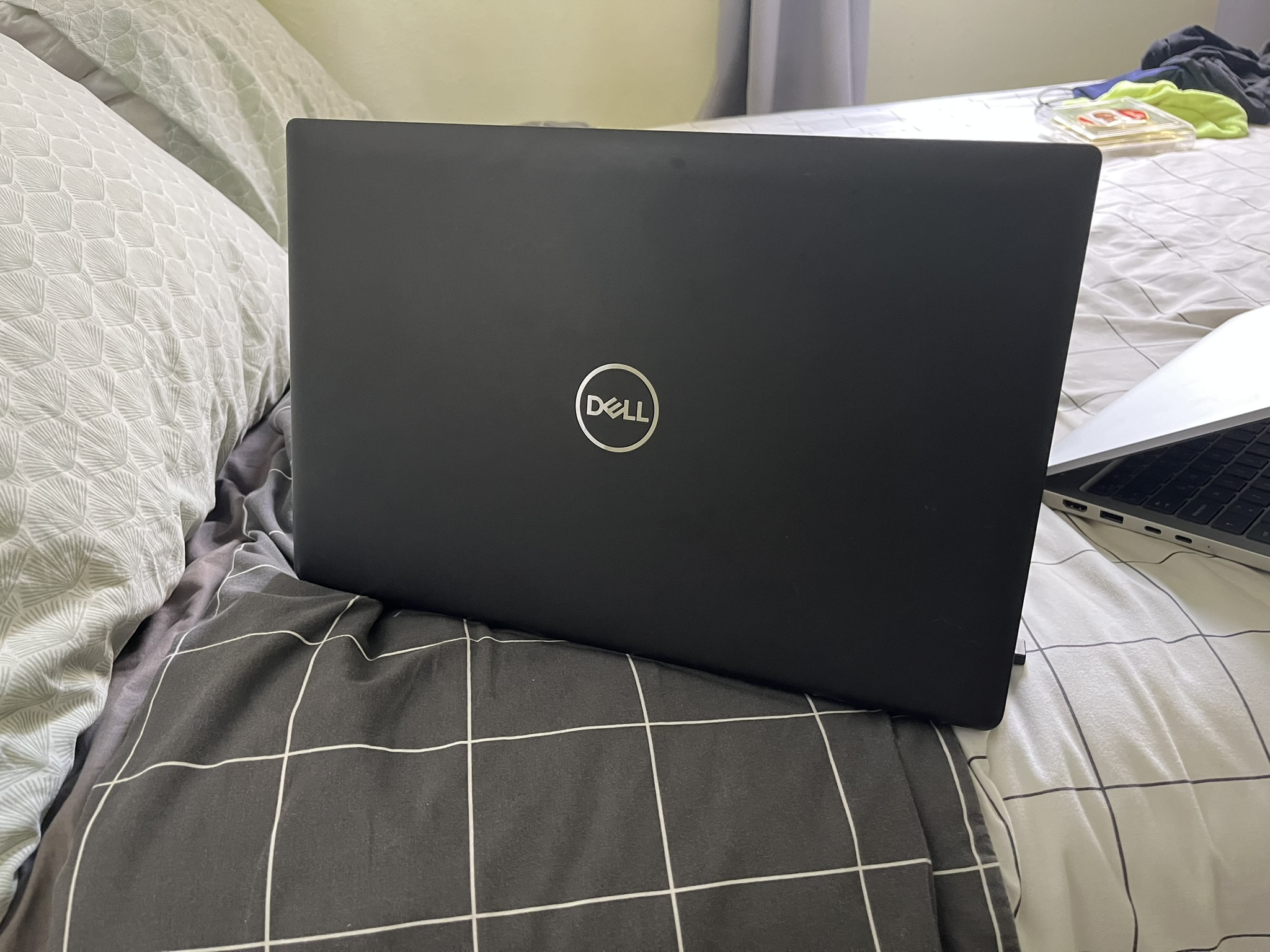 computadoras y laptops - Dell Latitude 3520 3