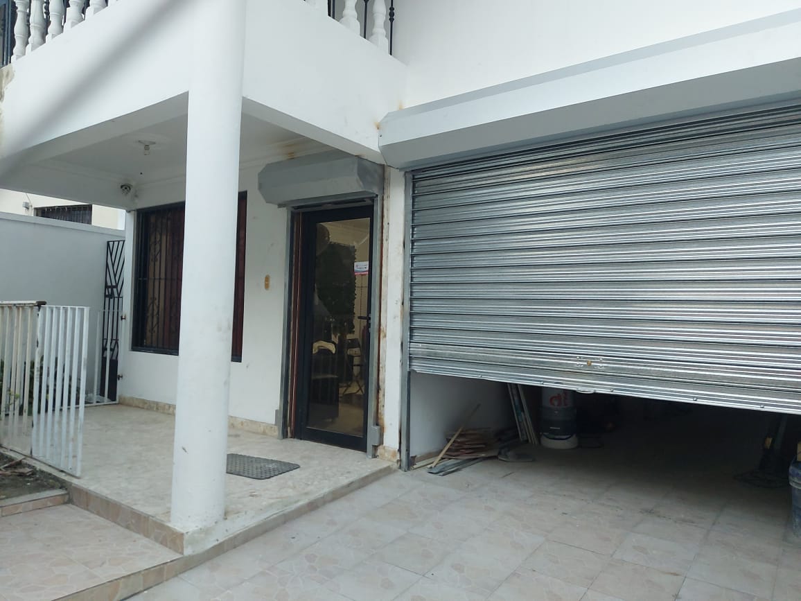 oficinas y locales comerciales - Alquilo oficinas/espacio comercial