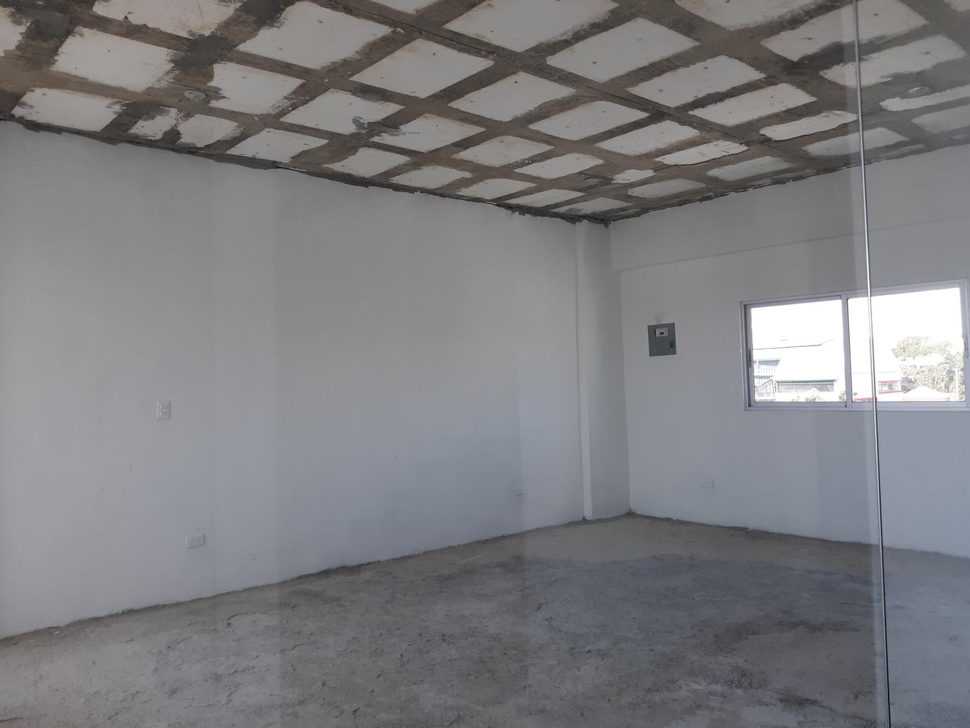 oficinas y locales comerciales - Local Comercial de  34.48 mt2 en La Castellana 3