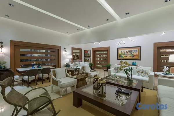 casas - ¡Amplia y Moderna Casa de un Solo Nivel con Piscina en Los Cacicazgos! 9