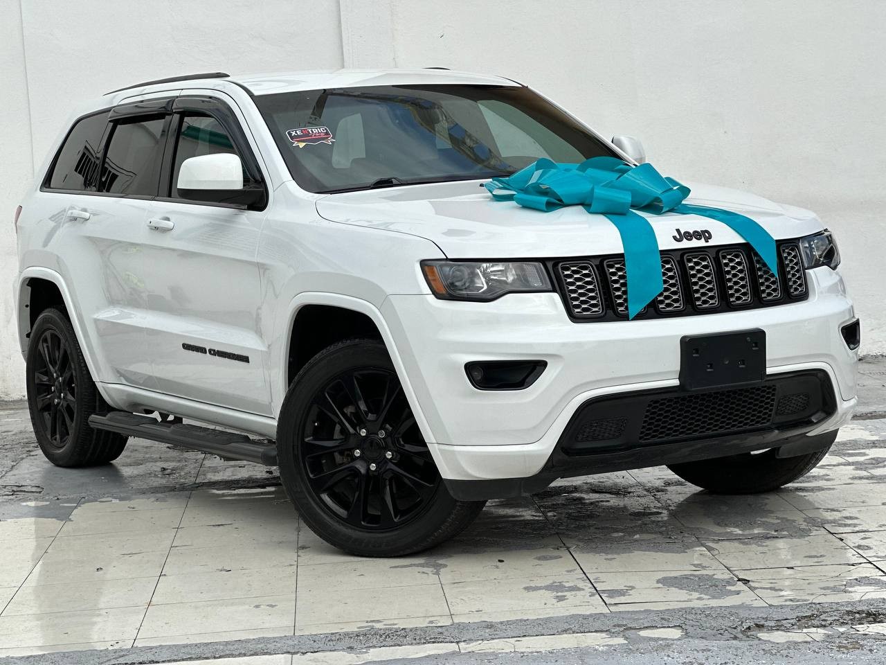 jeepetas y camionetas -  JEEP GRAND CHEROKEE ALTITUDE  4x4 2018