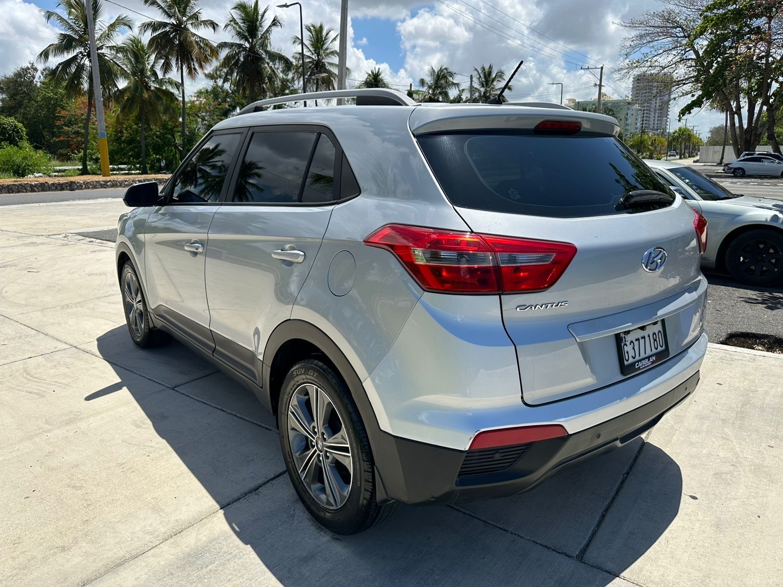 jeepetas y camionetas - Hyundai cantus 2017  5